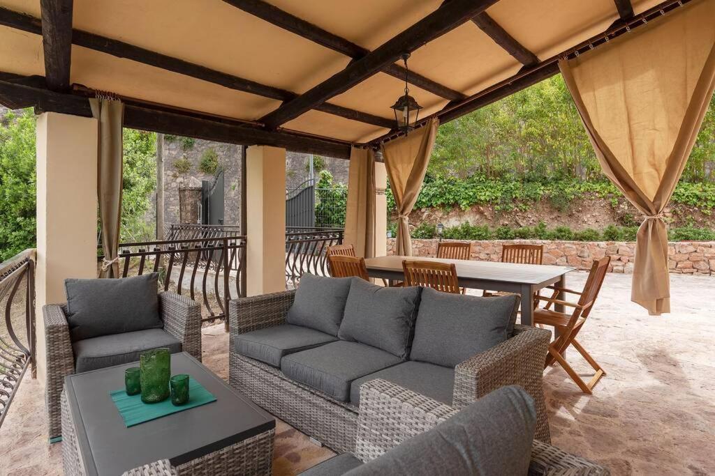 Villa Gina Umbria Luxury Retreat SantʼAnatolia di Narco Екстериор снимка