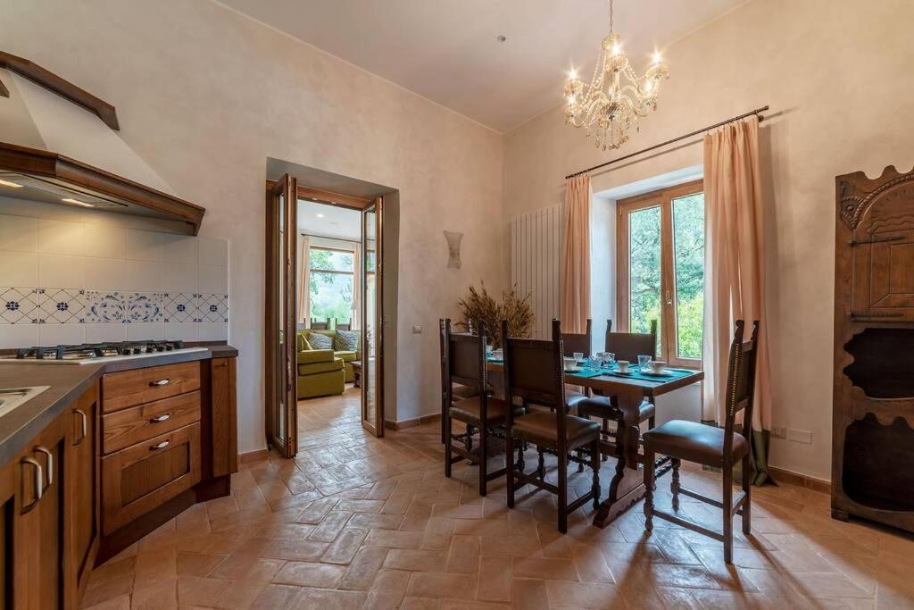 Villa Gina Umbria Luxury Retreat SantʼAnatolia di Narco Екстериор снимка