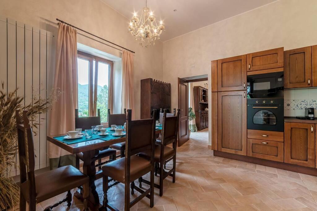 Villa Gina Umbria Luxury Retreat SantʼAnatolia di Narco Екстериор снимка